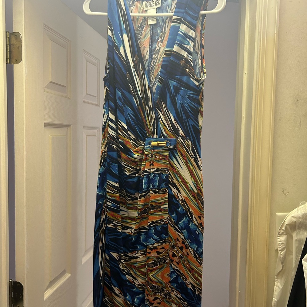 Robbie Bee Blue and Gold Ruched Sleeveless Maxi Dress